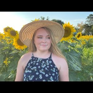 Meet your Posher, Emma